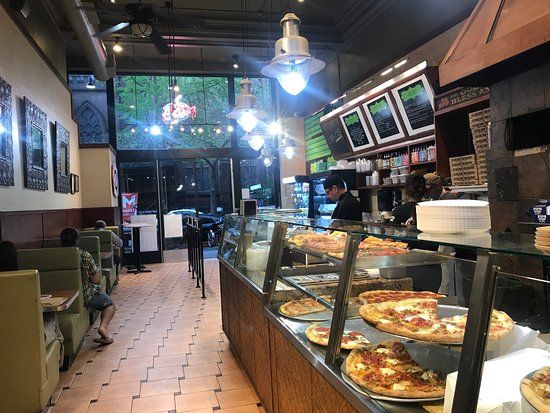 Monty Q's Brick Oven Pizza